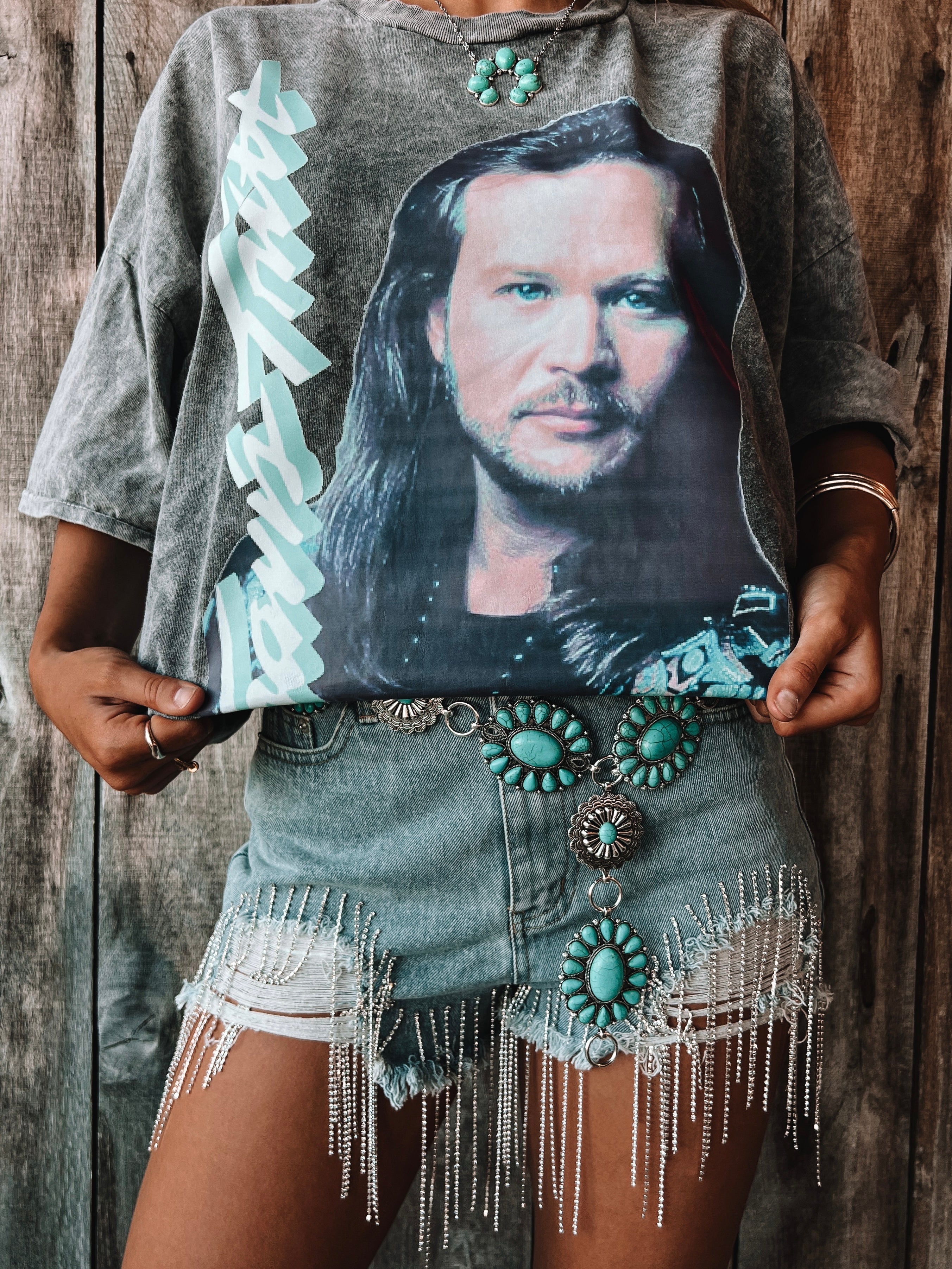 Here’s A Quarter Tee The Mud Honey's Boutique KY