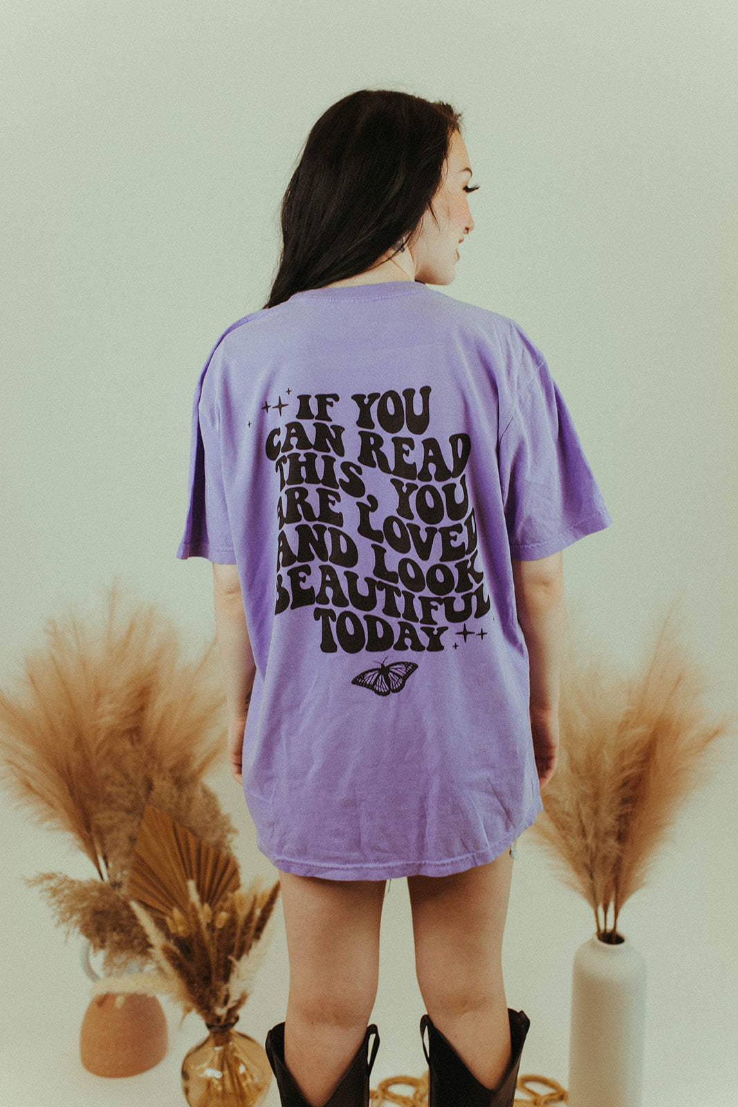 If You Can Read This You're Beautiful Distressed Pigment Dyed Color Comfort Tee/Sweatshirt
